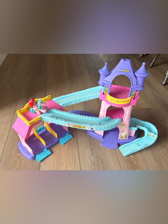 Fisher-Price Other - Fisher-Price Little People Disney Princess Castle - Ariel Klip Klop